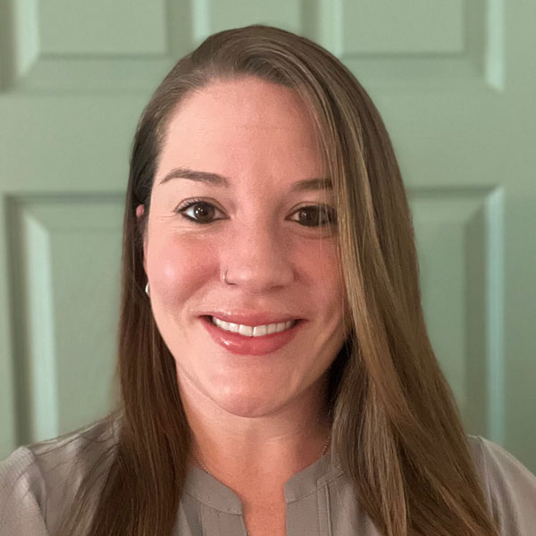 Julie-Dickinson,-APRN